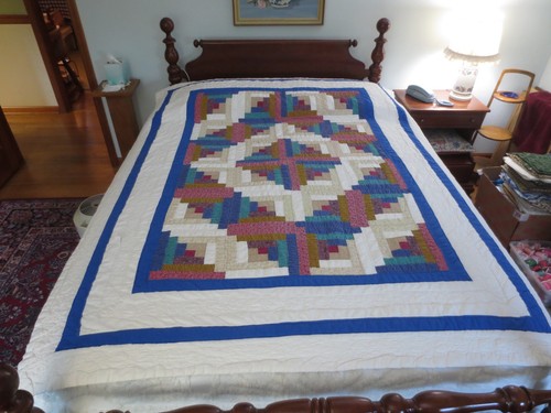 Hand quilted log cabin red - log, w/red
