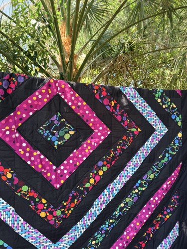 Handmade quilt diamond - quilt, log